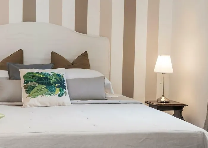 New! Spanish Step Design דירה