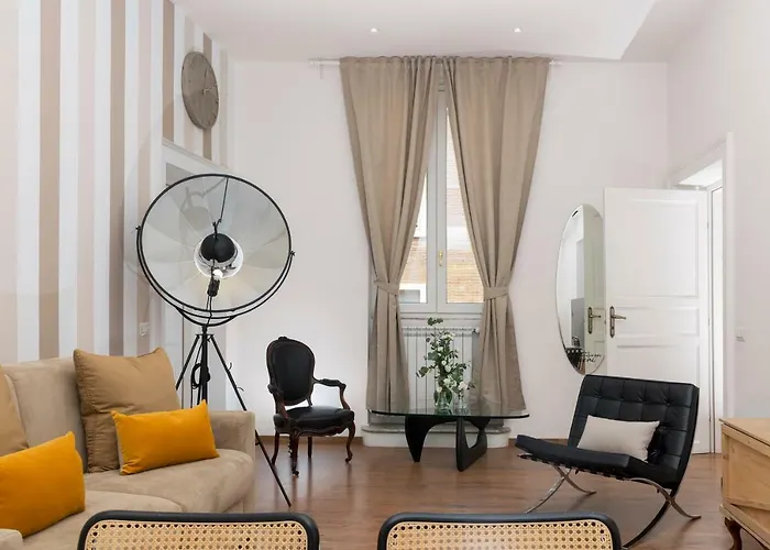 Apartamento New! Spanish Step Design *