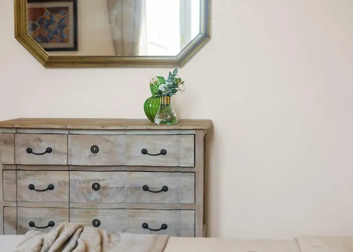 דירה New! Spanish Step Design