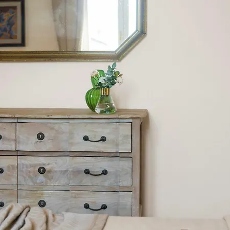 Apartman New! Spanish Step Design