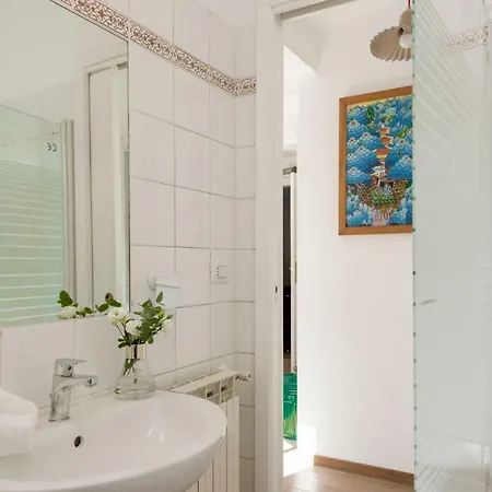 Apartment New! Spanish Step Design Rom